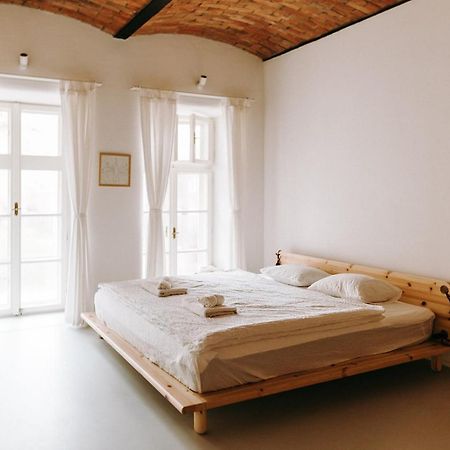 Apartmany Starak V Historickem Centru Znojma Зноймо Екстериор снимка